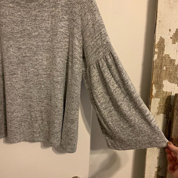 Sweater - Picture 2 of 3